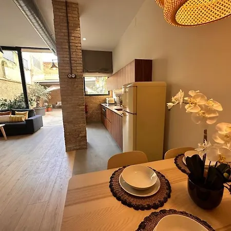 Tradicional Casa Con Patio Ruzafa * Валенсия