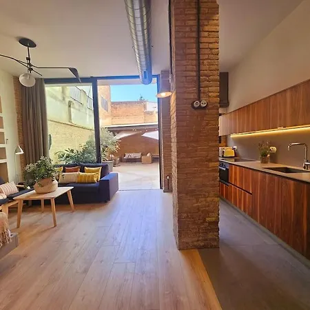 Tradicional Casa Con Patio Ruzafa Апартаменты *
