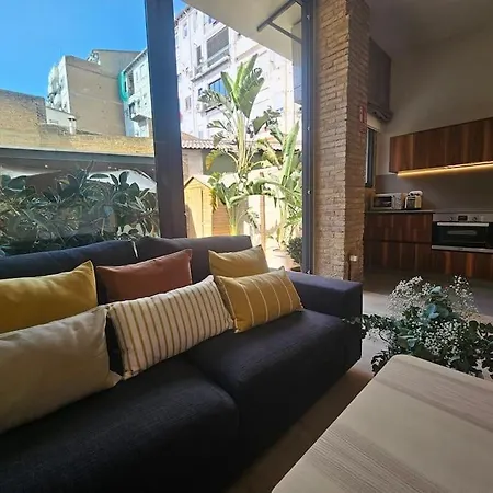 Tradicional Casa Con Patio Ruzafa Διαμέρισμα *