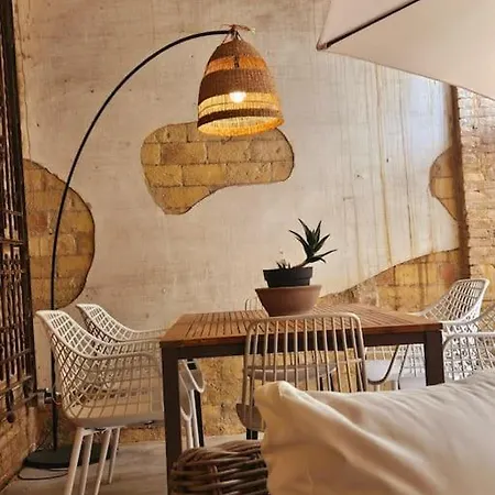 Tradicional Casa Con Patio Ruzafa Διαμέρισμα *