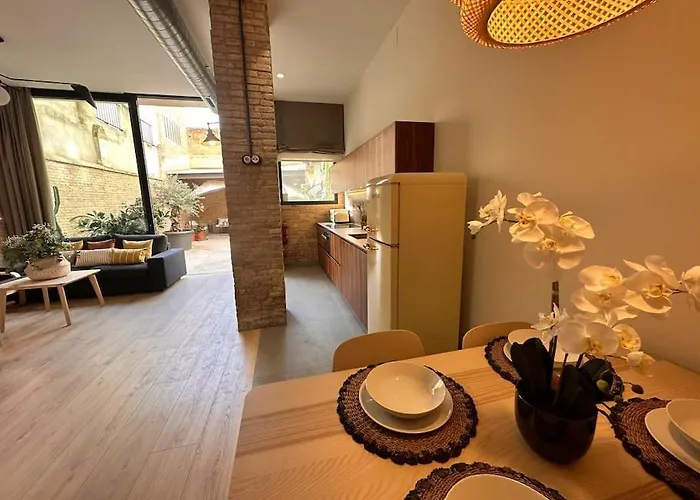 Tradicional Casa Con Patio Ruzafa * Валенсия