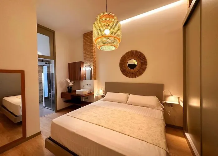 Tradicional Casa Con Patio Ruzafa Апартаменты *